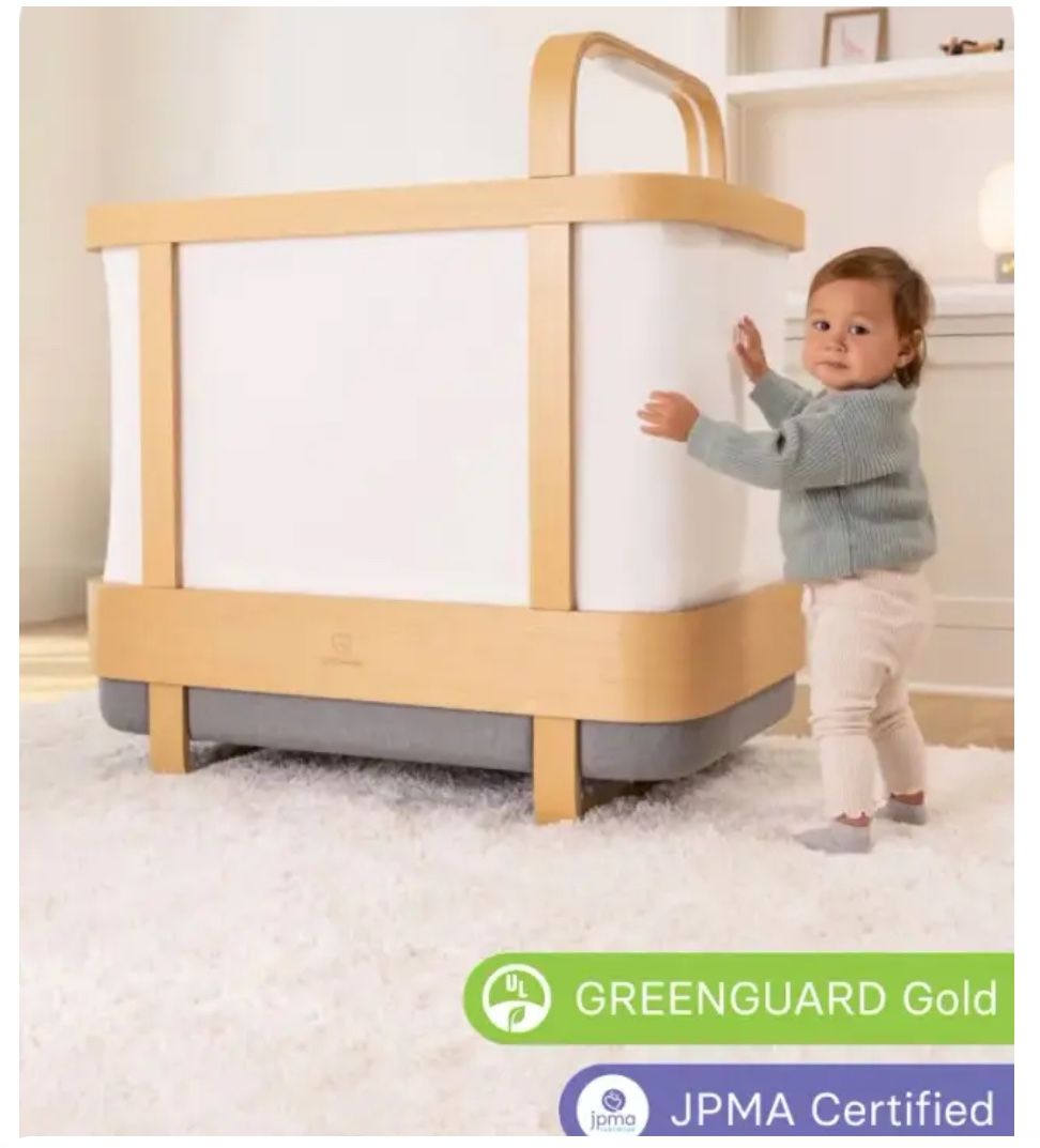 Cradlewise All in one Crib Bassinet New In Box