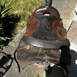  western horse saddle
