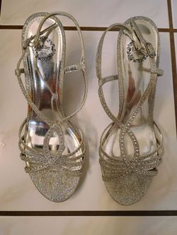 Formal high heel shoes