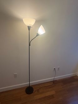 2 bulb room lamp