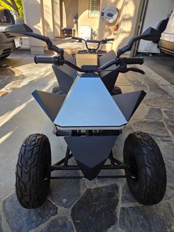 2 Kids electric ATV's CyberQuad by Radio Flyer and Joyracer