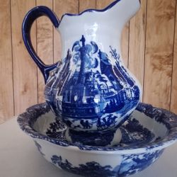 Picture and wash basin.