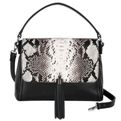 Versa Signature Handbag Black. Pair with Versa Accents. Vegan leather Magnolia and Vine