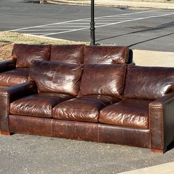 RH Restoration Hardware sofás