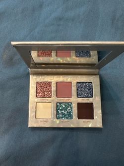 Urban Decay Eyeshadow Palette — Rose, Blue, Cream, Green, Brown, Copper Tones