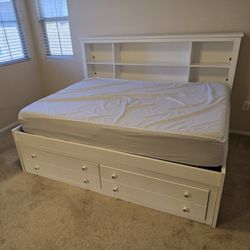 White Day Bed With Storage Drawers