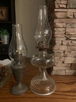 2 Vintage kerosene lamps