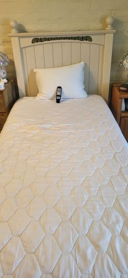 Adjustable Twin Bed