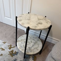 Accent table - like new