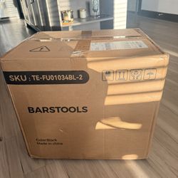 Un Open 2 Pack Set Of Barstools 