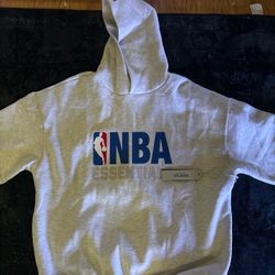 Nba essentials hoodie