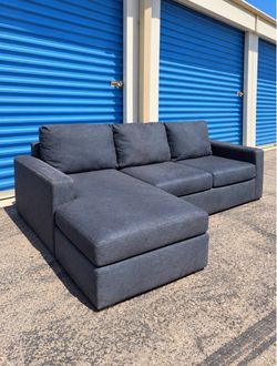 Living Spaces Dark Blue Sectional Couch - Delivery included ‼️
