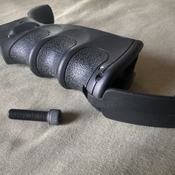 Comfort Grip for A-R Platforms