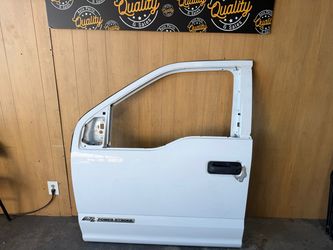 2017 2018 2019 2020 2021 2022  Ford F-250, F250, F-350, F350 Driver Side Left Side Front Door