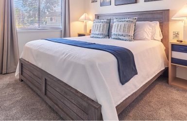 King bed Frame & mattress