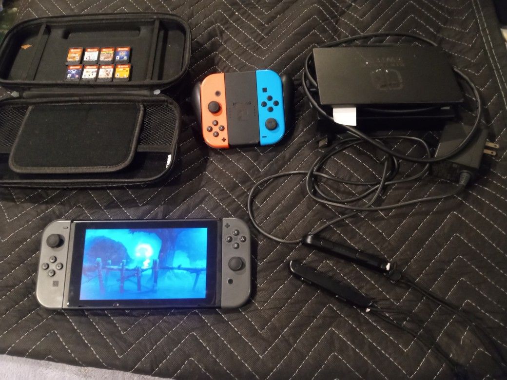 Nintendo Switch & Accessories 