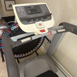 Used Precor 9.35 Commercial Treadmill for Sale in Beverly Hills CA OfferUp