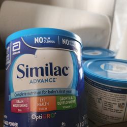 4 Cans Similac Advance