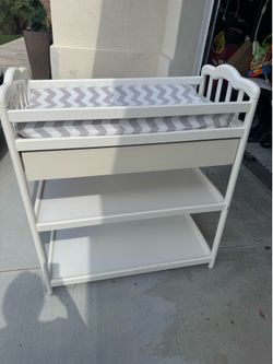 Baby changing table