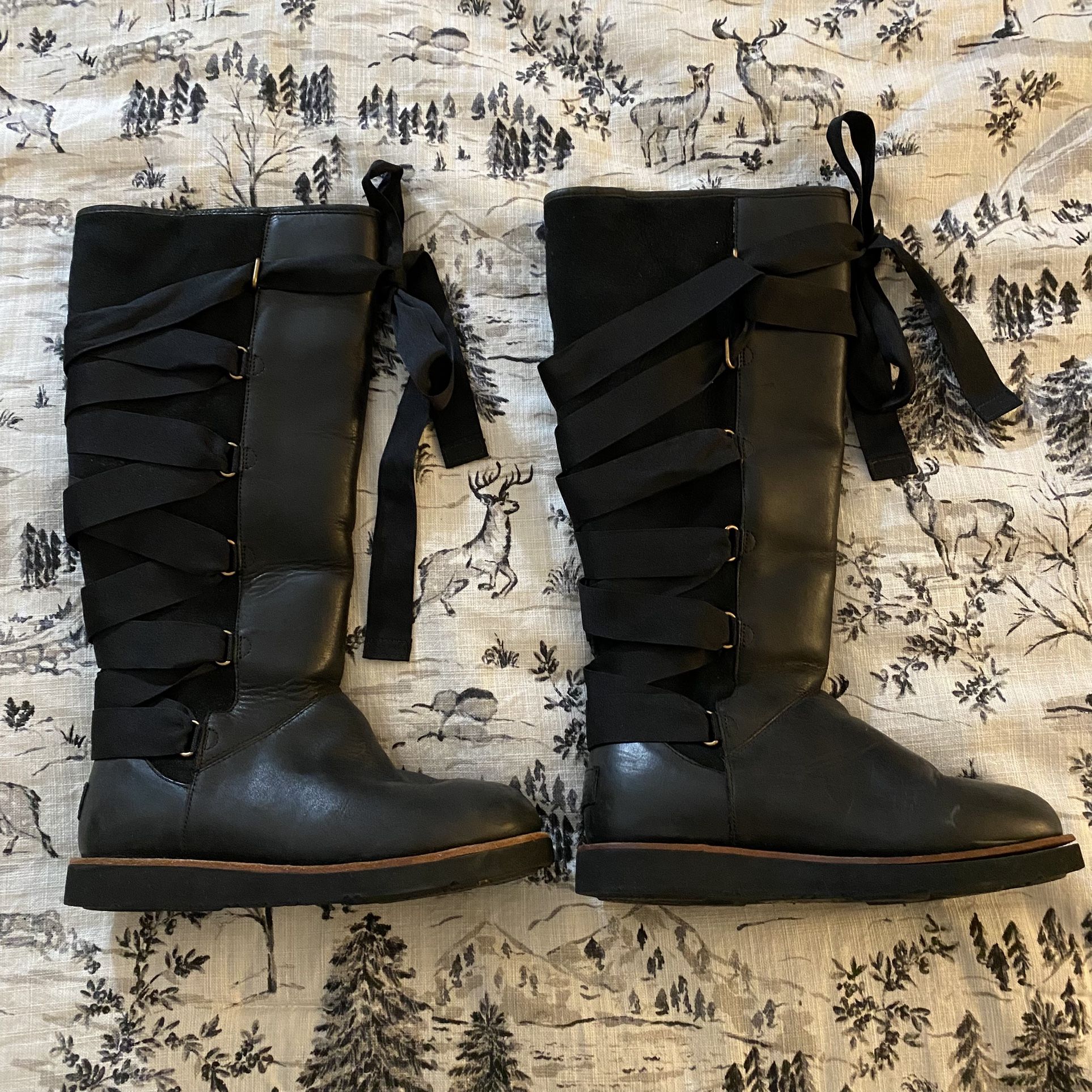 UGG Augustine 1003194 black leather tall boots with a lace-up ribbon back SIZE 6