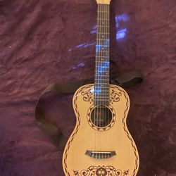 Disney•Pixar Coco X Córdoba Guitar