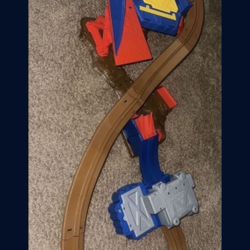 Hot Wheel Race Track 