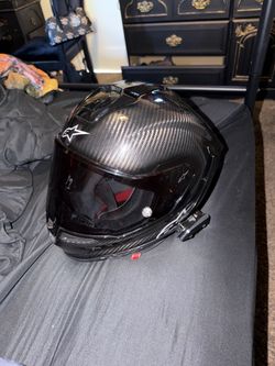 Alpinestars R10 helmet