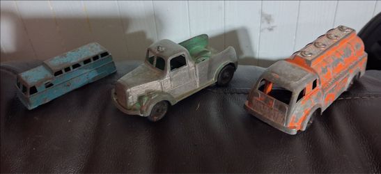 Vintage Die-Cast Toy Vehicles Lot of 3