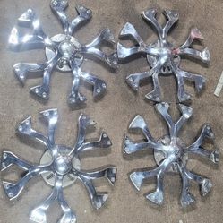 20" Universal Spinners (Not Hub Caps!!!!)