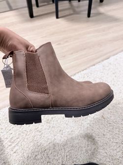 Old navy boots