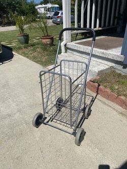 Shopping cart For Sale $20.00