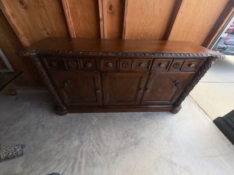 Bedroom dresser