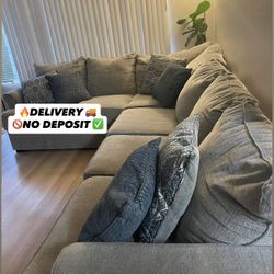 🔥🔥🔥🔥(DELIVERY 🚚 NO DEPOSIT)Plush Broyhill L-Shaped Grey Sectional Couch Large
