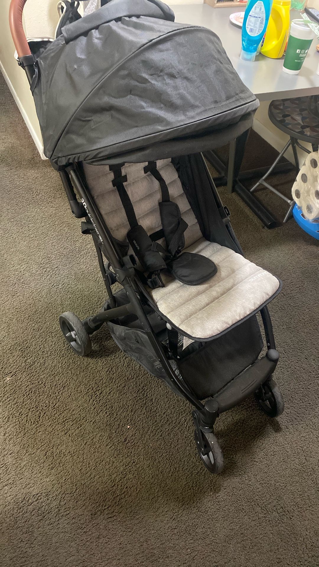 Stroller Only Used A Couple Times Has Been Sitting In Closet I Will Clean It