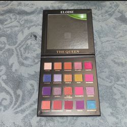 The queen a queen lies in all of us ELoise eyeshadow palette