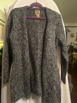 XL Women’s A.M.I Cardigan