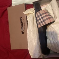 Burberry Slides 