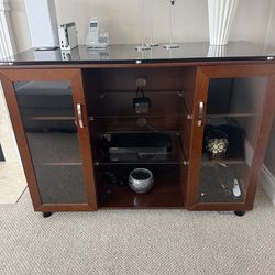 Media console cabinet