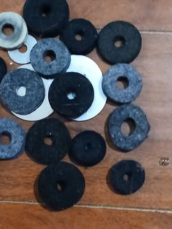17 felt cymbal rings and washers