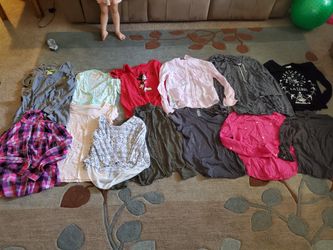 Size medium shirts, 13 total
