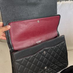 Black Purse 