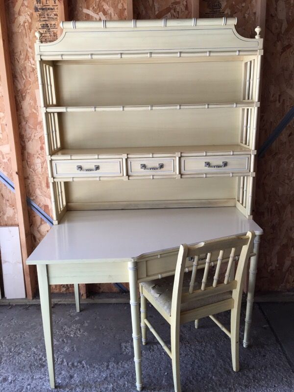 Original Vintage Henry Link Bali Hai Rare Corner desk w/ Hutch and Chair