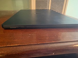 Apple MacBook Air 15” M5 16GB/512GB Midnight (2026) – Like New