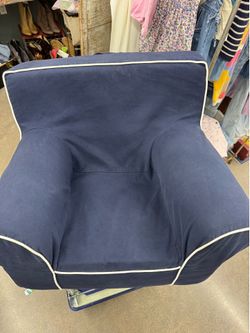 Pottery Barn Anywhere Medium Kids Chair & Cover Navy Blue w/ White Piping