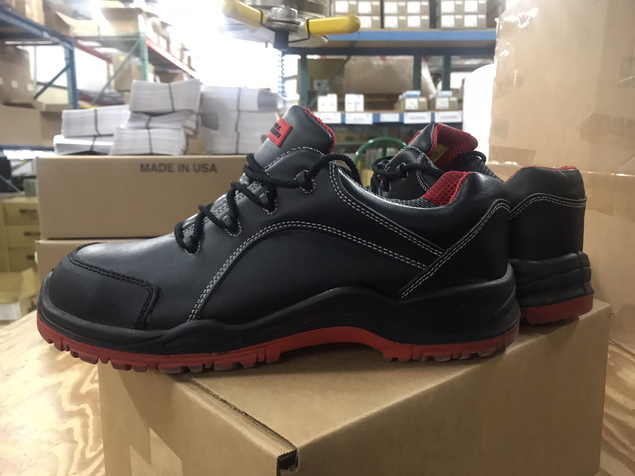 Men’s Size 14 Steel Toe Work Shoes