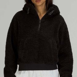 Lululemon Textured Fleece 1/2 Zip Size 8 