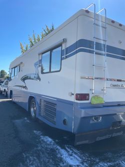 Clean title in hand country coach 1999 diesel engine 6 speed Allison transmission