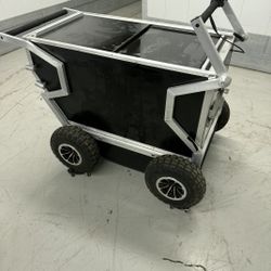 Electric FROZEN CART W REMOTE NEEDS NEW BATTERIES 
