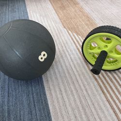 8 Lb Medicine Ball + Ab Roller 