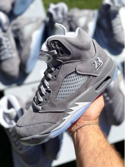Jordan Retro 5 Wolf Grey Size 9.5 & 10
